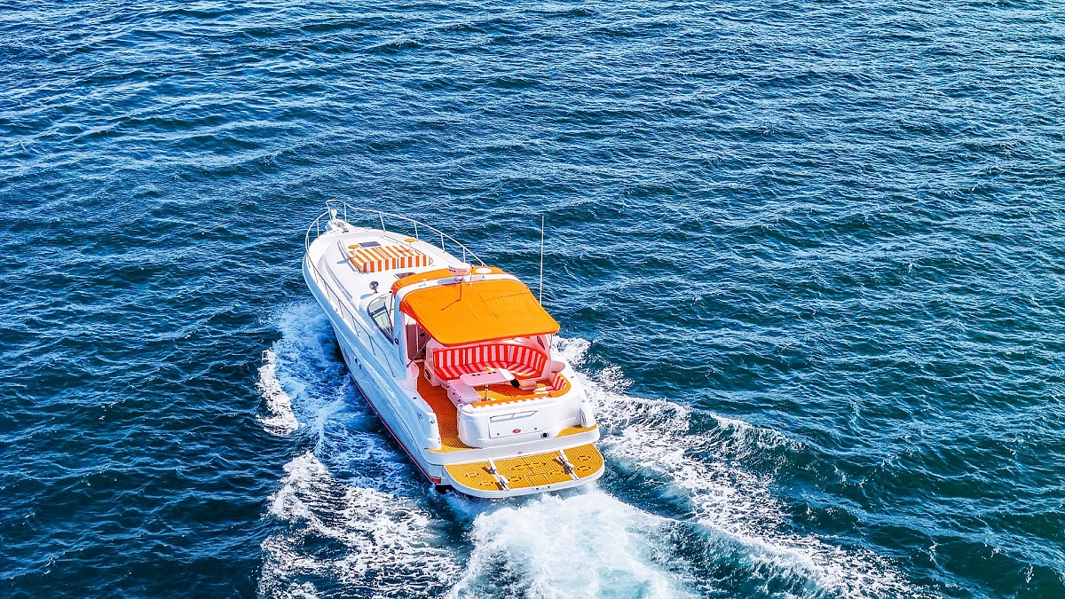 Аренда яхты  Searay Sundancer 46 Vodka на Пхукете